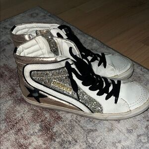 Francy Penstar in gold glitter with white leather star